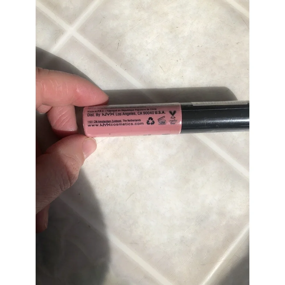 NEW‎ NYX Cosmetics Lip Cream SEALED FREE US SHIPPING SMLC06 ISTANBUL Soft Matte